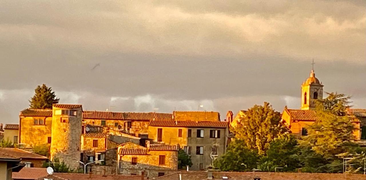 La Terrazza Da Barbara Hotell Torrita di Siena Exteriör bild